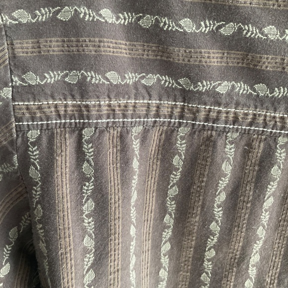 The North Face Women’s Button (Snap) Up Shirt 3/4 Sleeve w/ Roll Tabs Brown Sz M - Picture 8 of 9